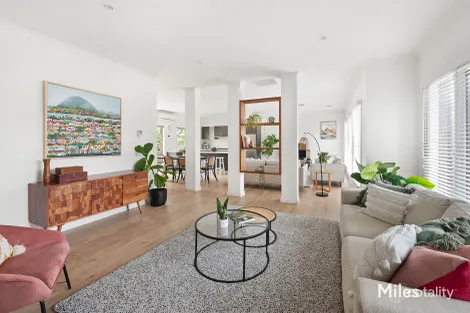 Property photo of 2/151 Ellesmere Parade Rosanna VIC 3084
