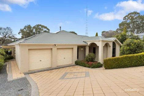 Property photo of 2 Bindarrah Lane Clare SA 5453
