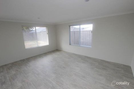 Property photo of 4 Burdekin Turn Hilbert WA 6112