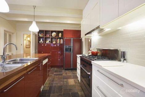 Property photo of 11 Seymour Grove Brighton VIC 3186