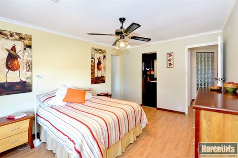 Property photo of 13 Maple Avenue Aberfoyle Park SA 5159