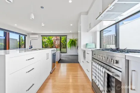 Property photo of 3 Brebner Close Warrnambool VIC 3280