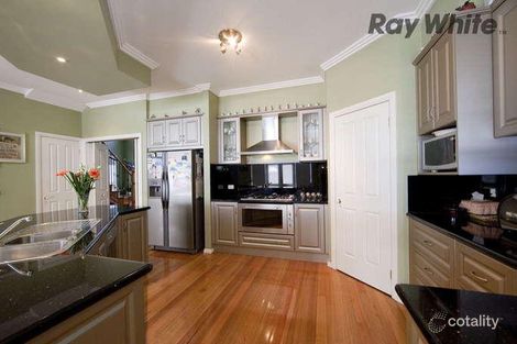 Property photo of 2 Beachcomber Place Point Cook VIC 3030
