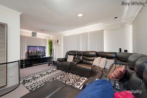 Property photo of 5 Camelot Drive Albanvale VIC 3021