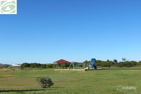 Property photo of 36 Brockagh Drive Utakarra WA 6530