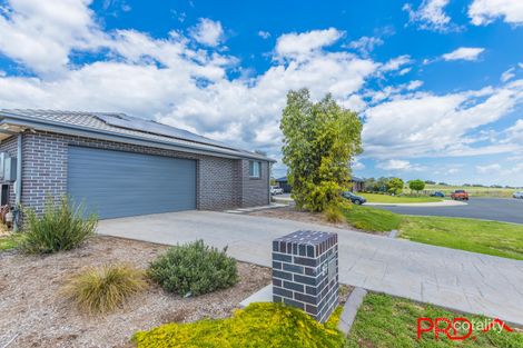 Property photo of 27 Verdelho Drive North Tamworth NSW 2340