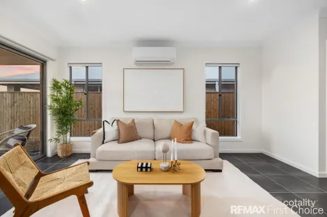 Property photo of 14 Ferris Avenue Park Ridge QLD 4125