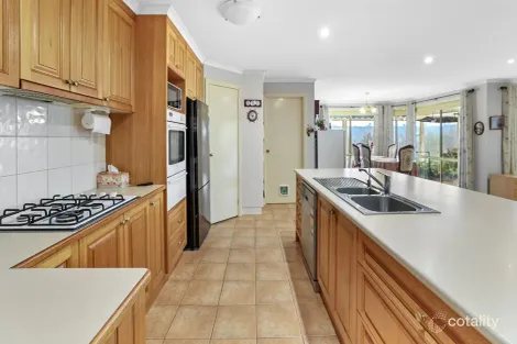 Property photo of 6 Cherrywood Place Warragul VIC 3820