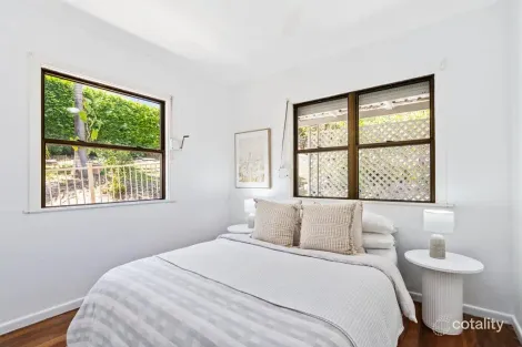 Property photo of 19 Kent Street Coolangatta QLD 4225