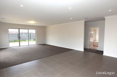 Property photo of 22 Rona Road Point Cook VIC 3030