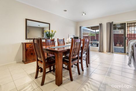 Property photo of 9 Hoxton Crescent Craigieburn VIC 3064