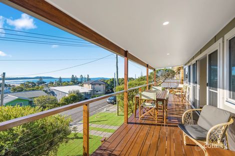 Property photo of 32 Stewart Street Crescent Head NSW 2440
