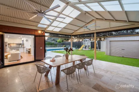 Property photo of 27 Hidcote Circuit Oakden SA 5086