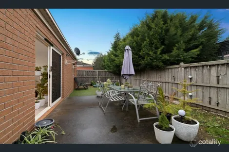 Property photo of 63 Fallingwater Drive Pakenham VIC 3810