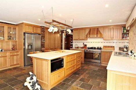 Property photo of 36 Canopus Circuit Long Forest VIC 3340