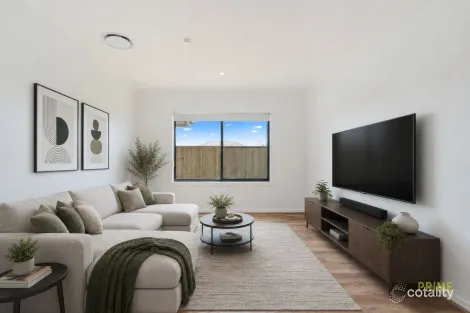 Property photo of 8 Hovea Circuit Nikenbah QLD 4655