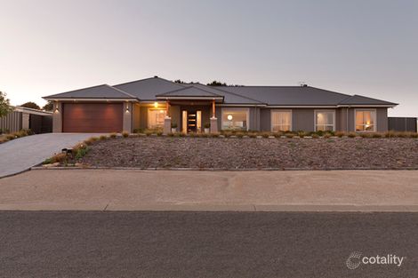 Property photo of 17 Lithgow Place Bungendore NSW 2621