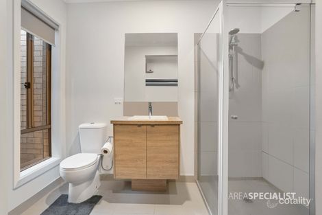 Property photo of 10 Hammersmith Road Wyndham Vale VIC 3024