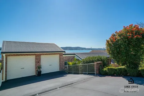 Property photo of 15 Gordon Street Eleebana NSW 2282