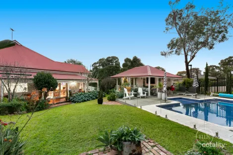 Property photo of 3 The Grove Plenty VIC 3090