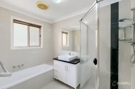 Property photo of 3 Beris Crescent Kuraby QLD 4112