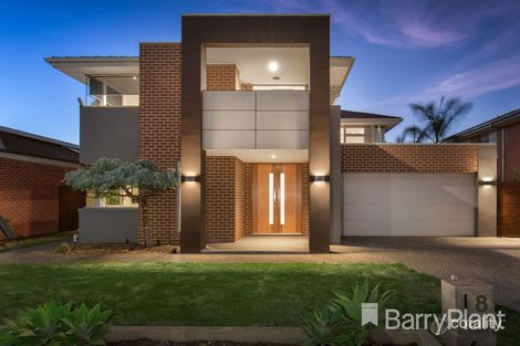 Property photo of 8 Orrington Drive Keysborough VIC 3173