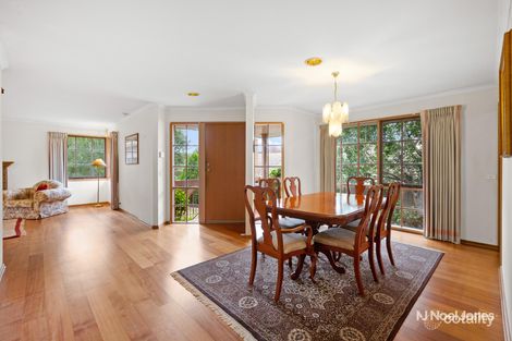 Property photo of 3 The Loch Croydon Hills VIC 3136