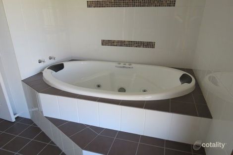 Property photo of 38 Andrews Road Emerald QLD 4720