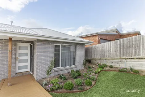 Property photo of 14 Gat Sing Way Dennington VIC 3280