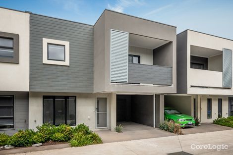 Property photo of 8 Nugget Way Cranbourne East VIC 3977
