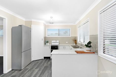 Property photo of 18 Hulani Street Budgewoi NSW 2262
