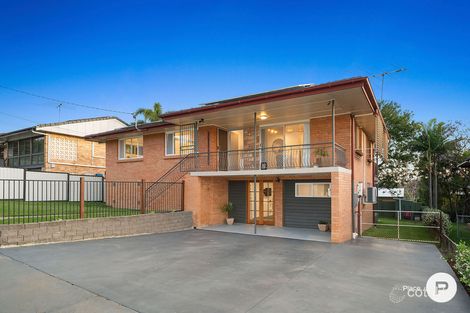 Property photo of 16 Lorinya Street Mansfield QLD 4122