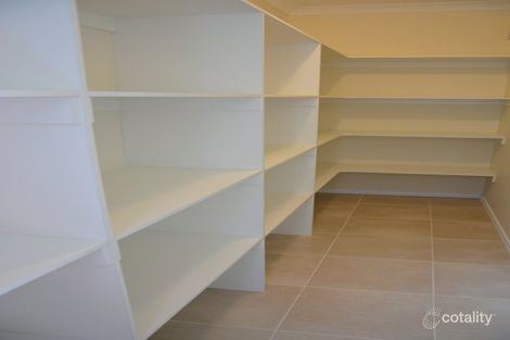 Property photo of 22 Willsmere Way Mickleham VIC 3064
