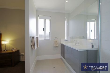 Property photo of 10 Curacoa Way Byford WA 6122