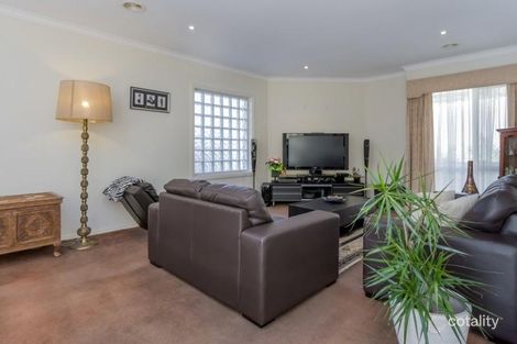 Property photo of 1/4 Durward Avenue Glen Waverley VIC 3150