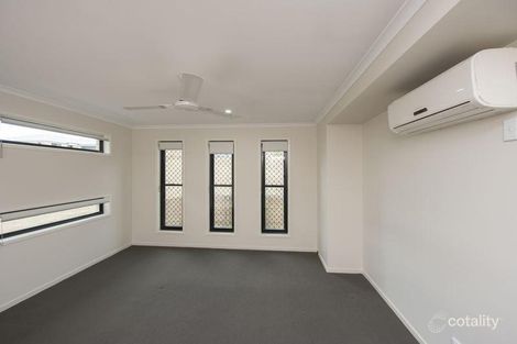 Property photo of 42 Dartmouth Close Clinton QLD 4680