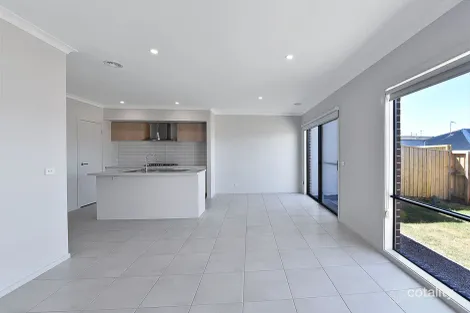 Property photo of 10 Argant Loop Sunbury VIC 3429