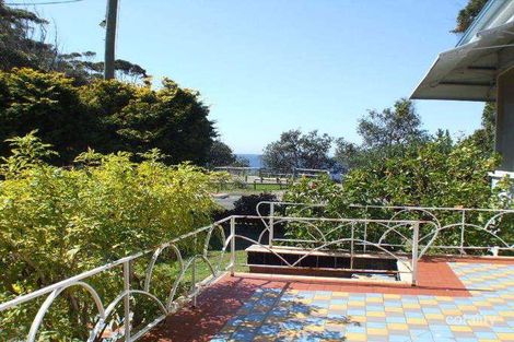 Property photo of 25 Reserve Drive Bateau Bay NSW 2261