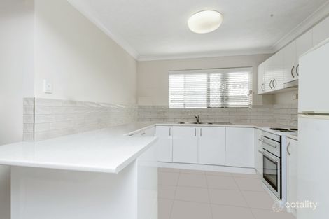 Property photo of 1/8 Hughes Street Hermit Park QLD 4812