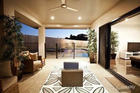 32 Hinze Cct, Rural View, QLD 4740