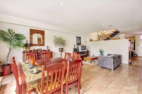 Property photo of 10 Ambridge Grove Sydenham VIC 3037