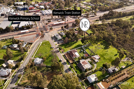 Property photo of 10 Wanaping Road Kenwick WA 6107