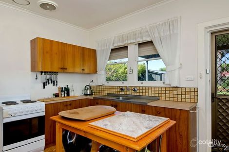 Property photo of 82 Caulfield Avenue Clarence Gardens SA 5039