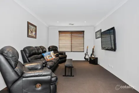 Property photo of 27 Farmer Loop Pinjarra WA 6208