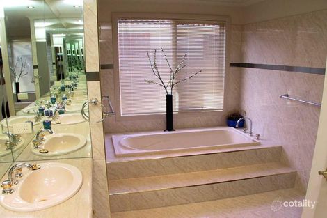 71 Major Cres, Lysterfield, VIC 3156