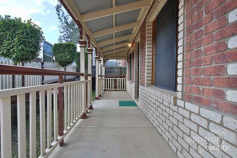 Property photo of 8 Crediton Place Forest Lake QLD 4078