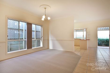 Property photo of 8 Crediton Place Forest Lake QLD 4078