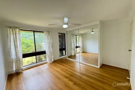 Property photo of 28 Kenyon Crescent Doonside NSW 2767