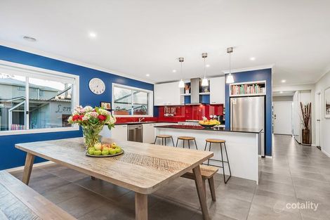 Property photo of 12 Karlson Way Cranbourne North VIC 3977