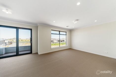 Property photo of 27 Tamarind Road Cranbourne North VIC 3977